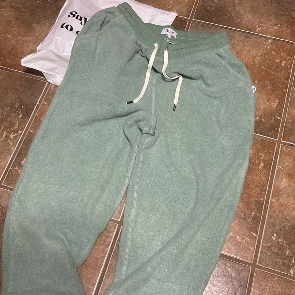 Feat Women’s blanket blend jogger sea foam XL